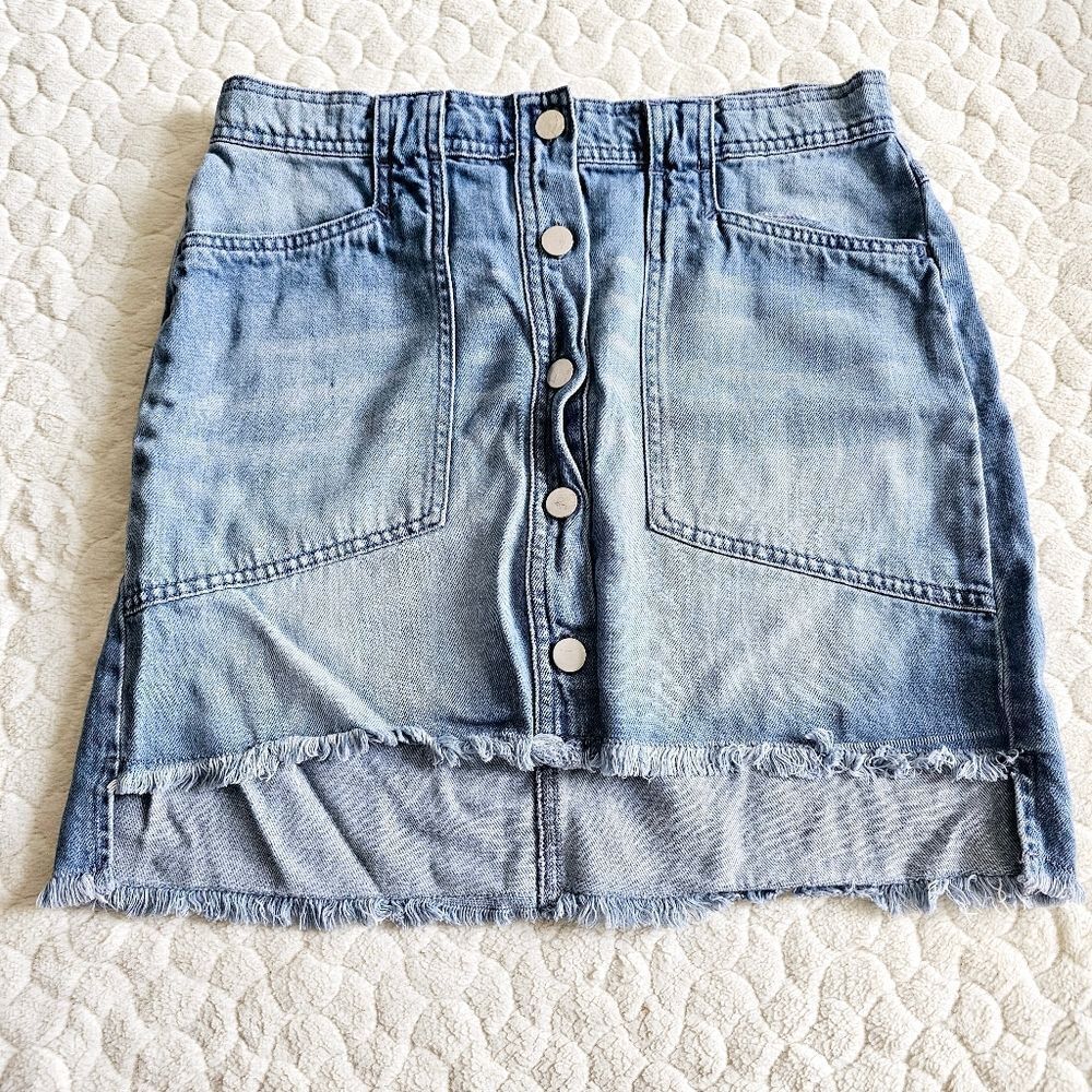 Denim mini skirt buttons light weight distressed frayed 27 4